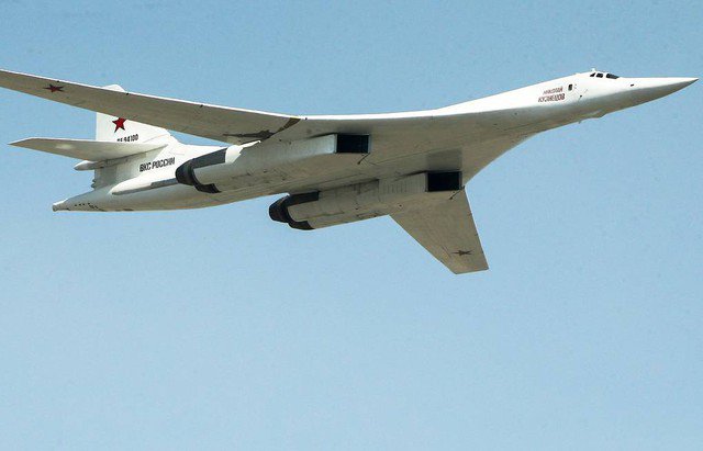 Máy bay ném bom chiến lược Tu-160. (Nguồn: TASS)