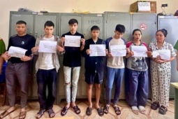 An ninh - Xã hội - Gây rối trật tự tại khách sạn ở Sa Pa, bà Anh 'khàn' cùng 6 đối tượng bị tạm giữ