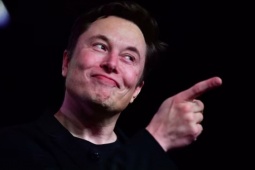Elon Musk tiếp tục là tỷ phú hơn 400 tỷ USD