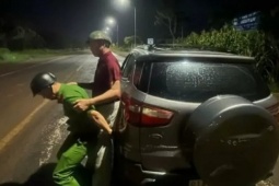 Từ chiếc ô tô 'lạ' trong đêm, công an cứu tài xế có dấu hiệu đột quỵ