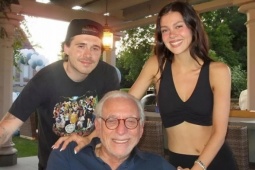 Brooklyn Beckham 'được bố vợ tỷ phú hỗ trợ mở nhà hàng'