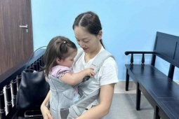 Giải trí - Lan Phương nỗ lực tự chăm hai con trước khi trở lại đóng phim