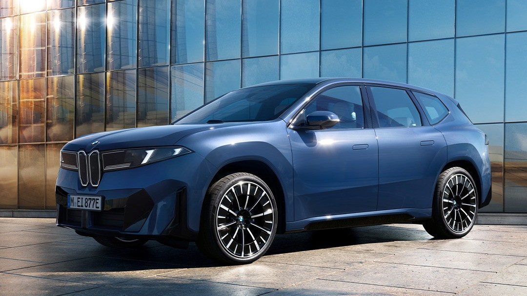 BMW iX3 thế hệ mới hé lộ những hình ảnh đầu tiên - 1