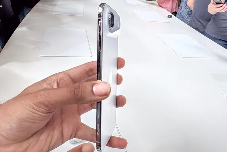 iPhone Air không chỉ có camera yếu mà còn kém cạnh về thời lượng pin.