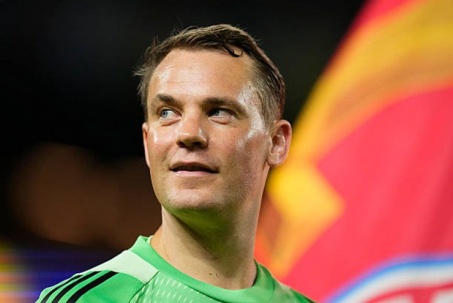 ĐT Đức bất ổn vị trí thủ môn, Neuer lên tiếng việc trở lại cho World Cup 2026