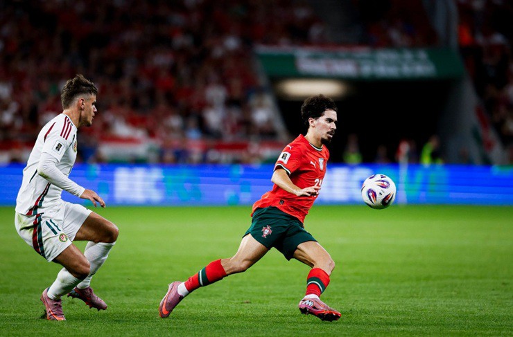 Vitinha ngày càng khẳng định vai trò nhạc trưởng nơi tuyến giữa của Bồ Đào Nha