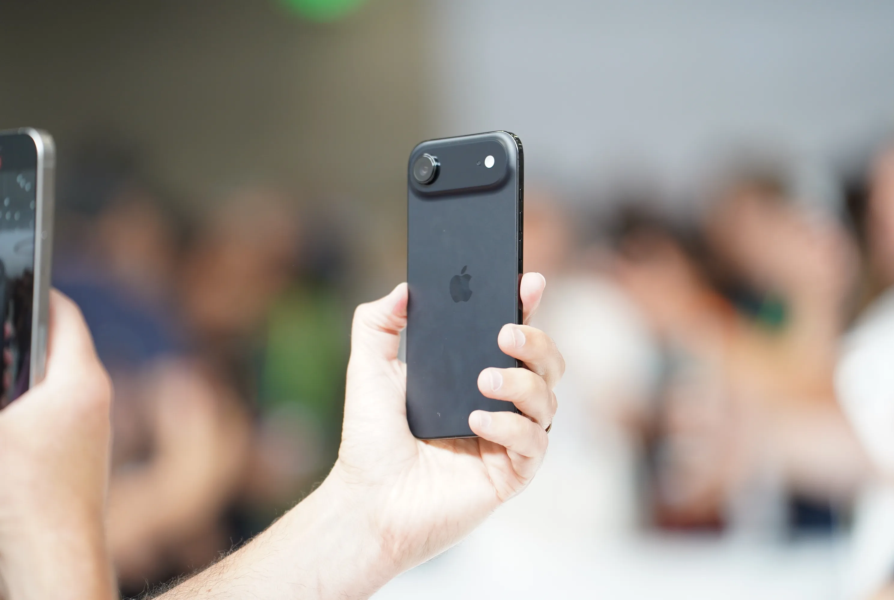 Theo mô tả của Tim Cook, iPhone Air mang hiệu năng 
