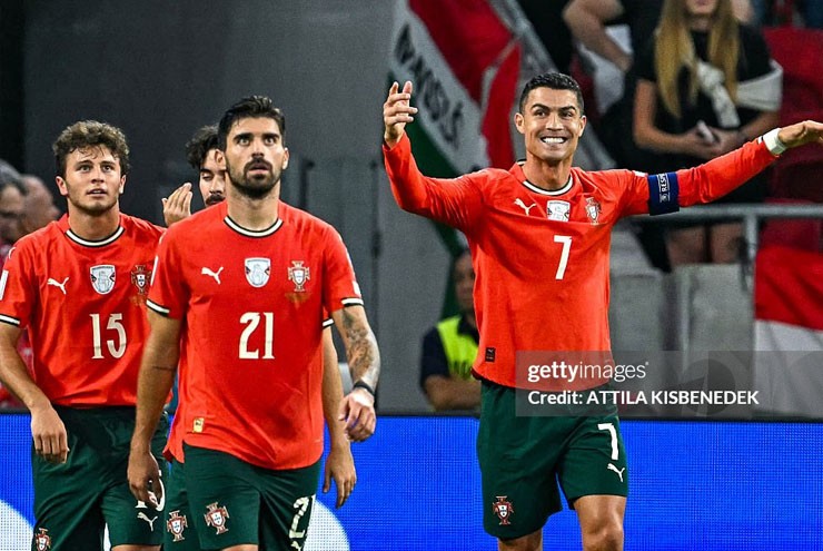 Ronaldo thể hiện đẳng cấp