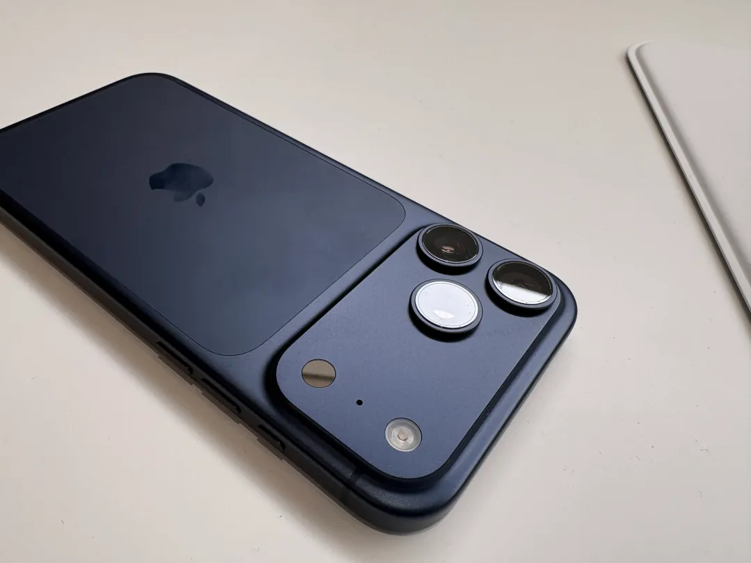 iPhone 17 Pro hỗ trợ zoom kỹ thuật số 40x, tích hợp với trí tuệ nhân tạo giúp khử nhiễu trên hình ảnh.