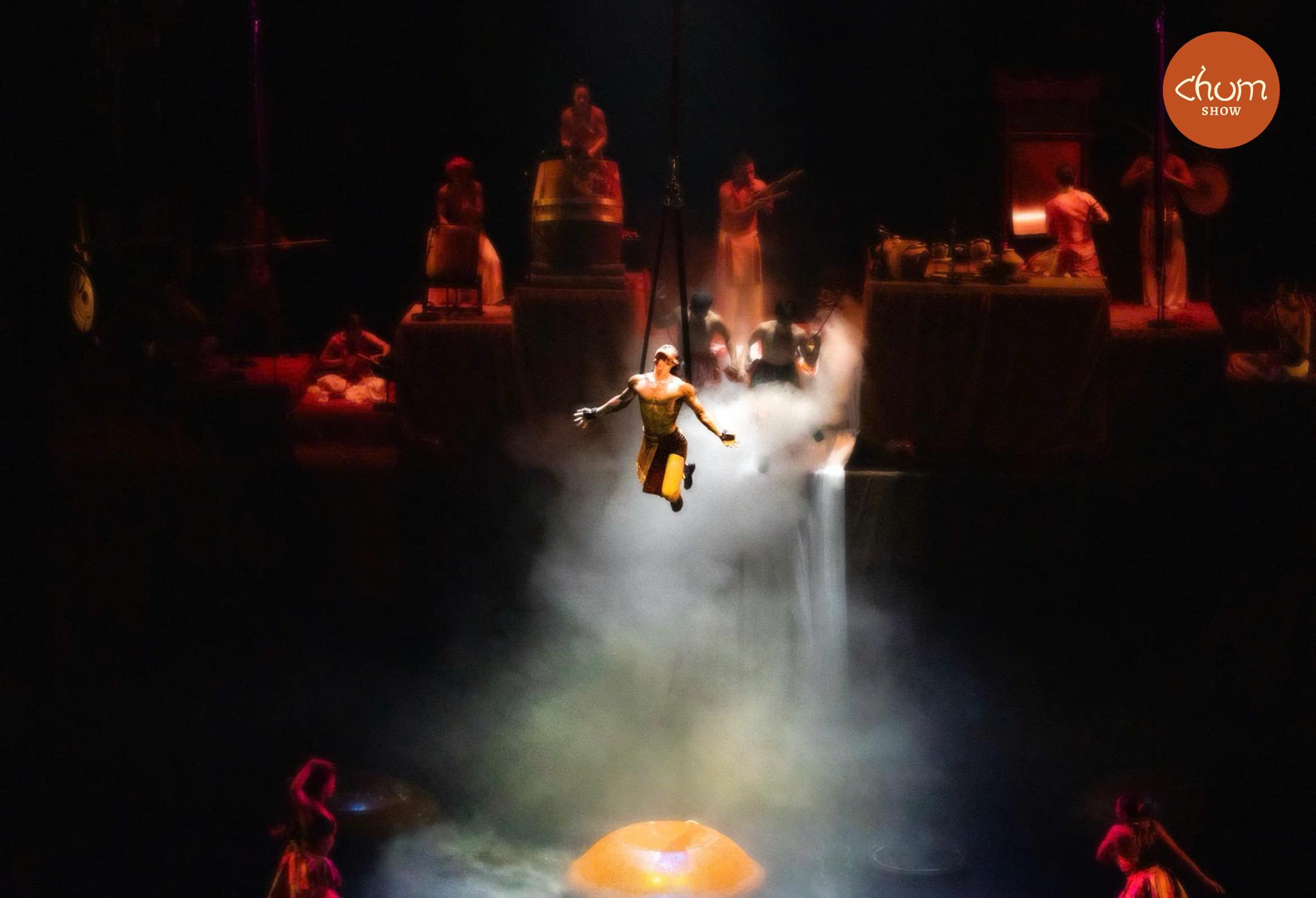 Chum Show – một trong hai show diễn văn hoá nghệ thuật tại Nhà hát Đó