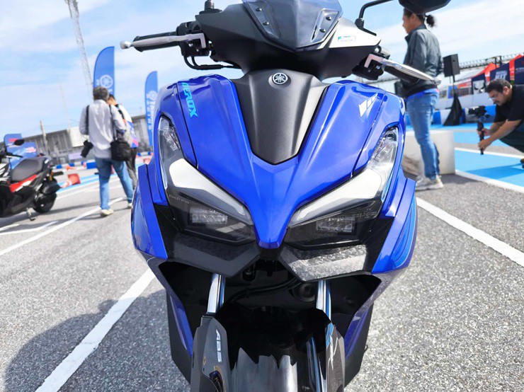 Yamaha Aerox 2025 trình làng, "lột xác" thiết kế, nâng cấp trang bị! - 2