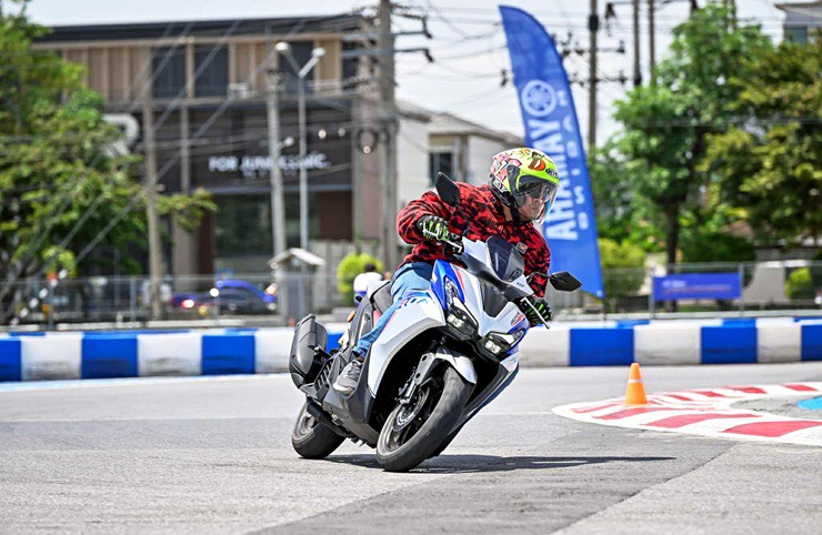 Yamaha Aerox 2025 trình làng, "lột xác" thiết kế, nâng cấp trang bị! - 4