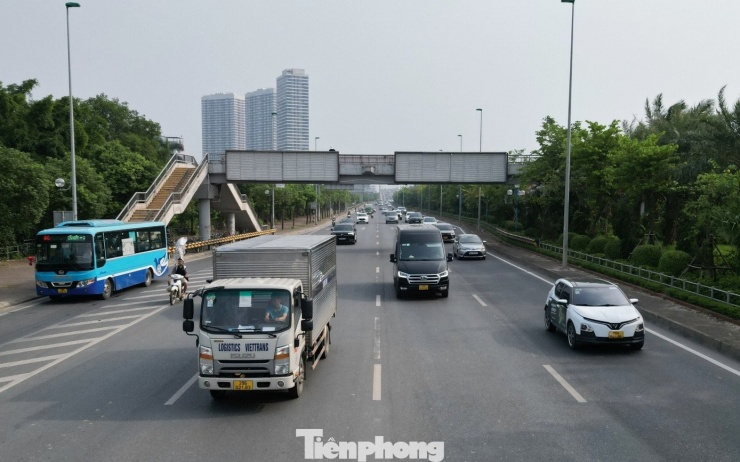 Cận cảnh 2 tuyến cao tốc Hà Nội sẽ cấm xe tải ở làn số 1 - 4