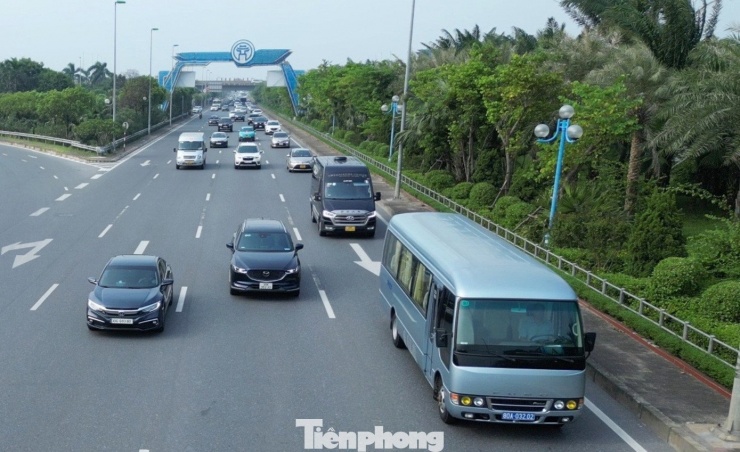 Cận cảnh 2 tuyến cao tốc Hà Nội sẽ cấm xe tải ở làn số 1 - 6