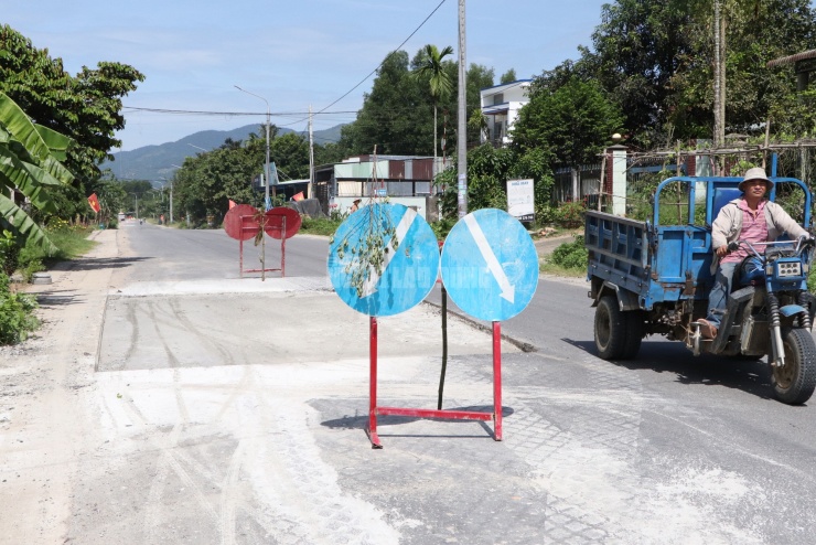 Đường 1.800 tỉ có Tập đoàn Thuận An thi công ở Đà Nẵng mới thảm nhựa đã hỏng - 9