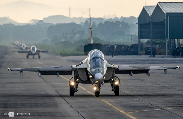 Biên đội Yak-130 trên sân bay Kép, tháng 8/2025. Ảnh: Giang Huy