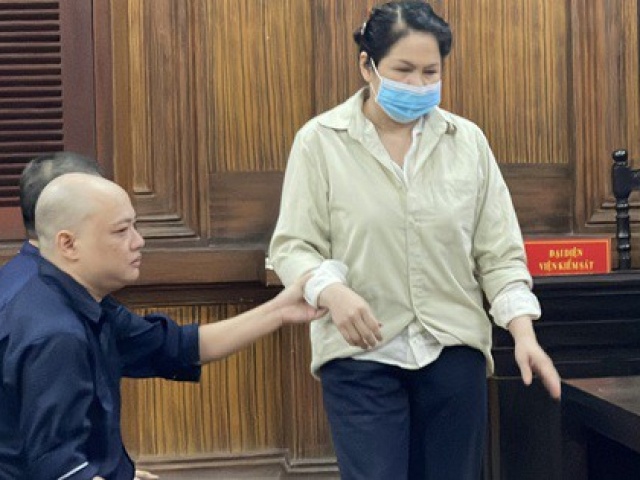 Clip: Căng thẳng phiên toà xét xử bà chủ nhà thuốc Mỹ Châu