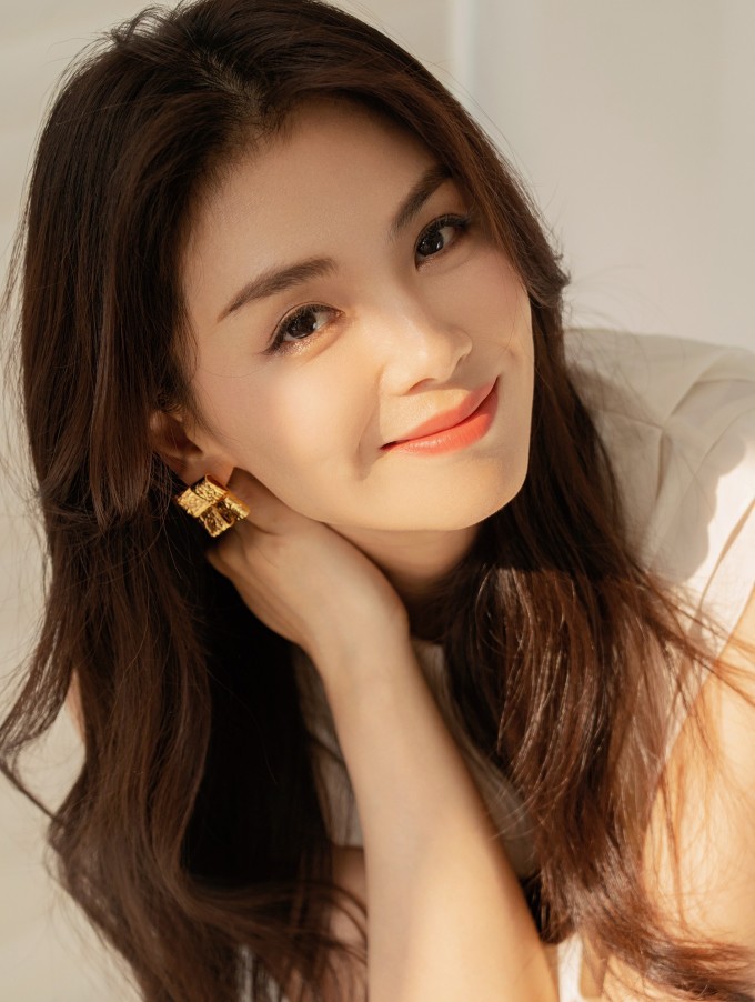 Làn da sáng khỏe, ít nếp nhăn của Lưu Đào là mong ước của nhiều phụ nữ trung niên.