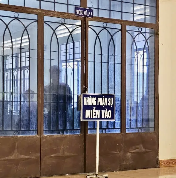 Vụ án được xét xử kín.