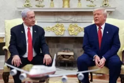 Vùng Vịnh cảm giác bị phản bội sau đòn tấn công choáng váng của Israel