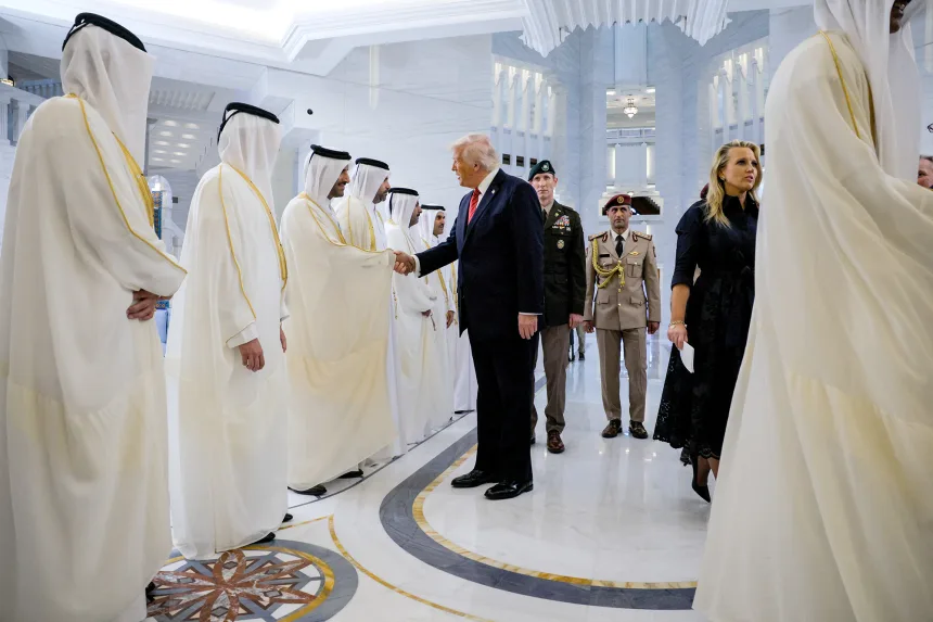 Nỗ lực lấy lòng ông Trump để đổi lấy đảm bảo an ninh của Qatar và các nước dầu mỏ vùng Vịnh đã không đem lại kết quả như mong đợi. Ảnh: Reuters.