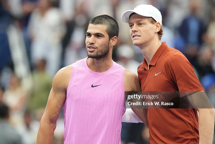 Alcaraz ám ảnh về cuộc cạnh tranh với Sinner 