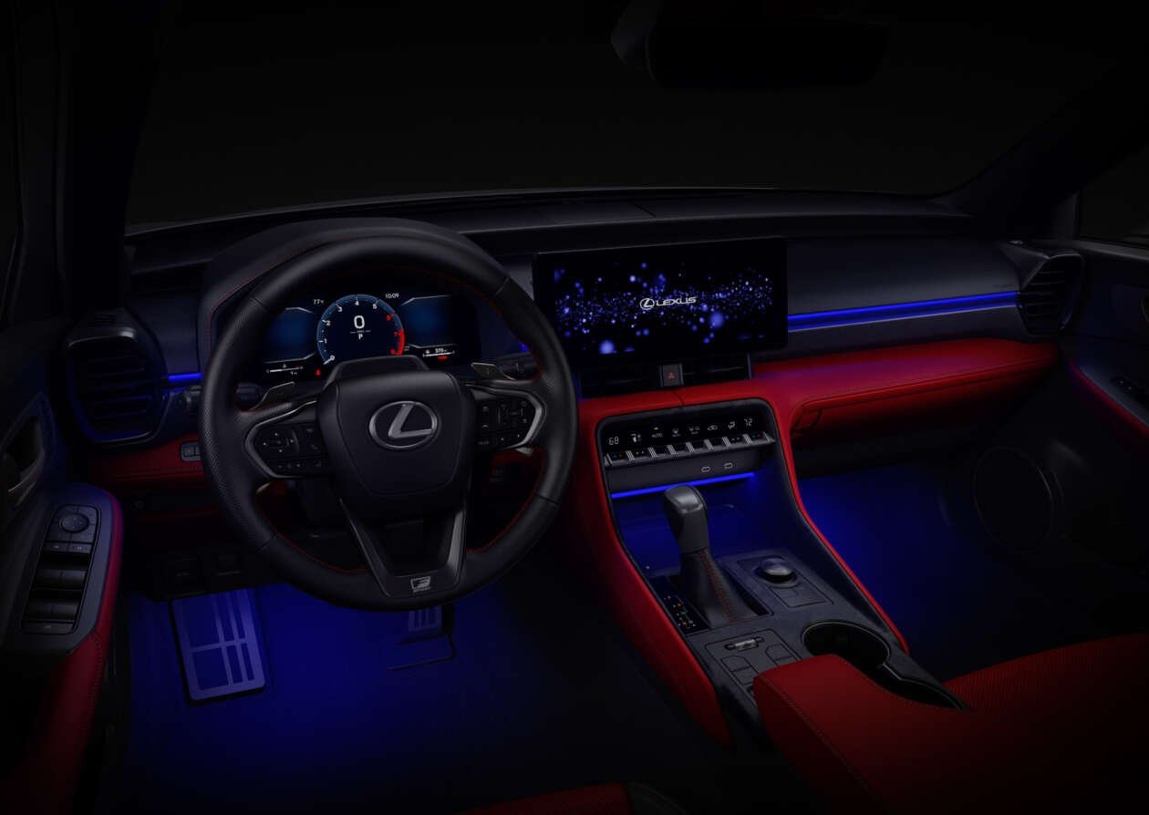 Lexus IS thế hệ mới lộ diện với thiết kế khác biệt - 9