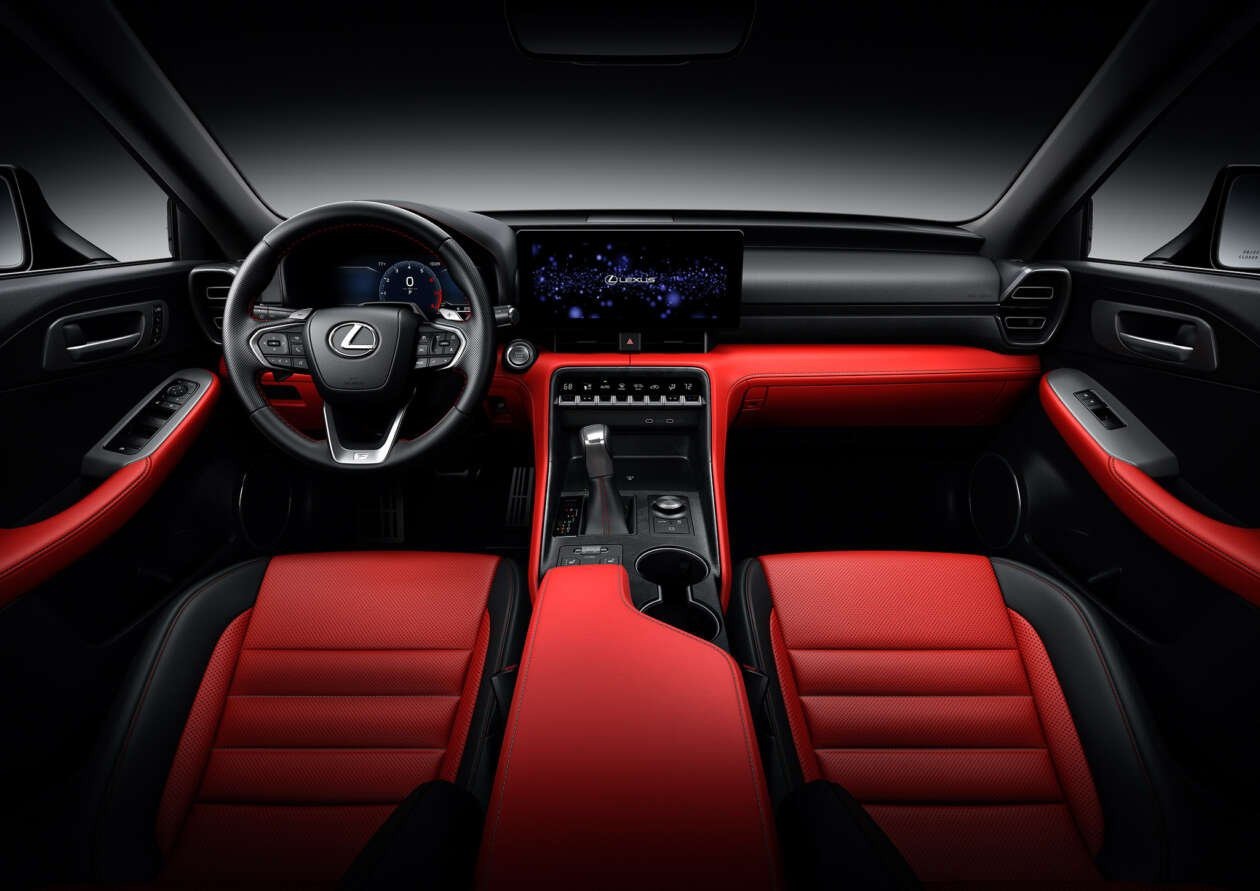 Lexus IS thế hệ mới lộ diện với thiết kế khác biệt - 7