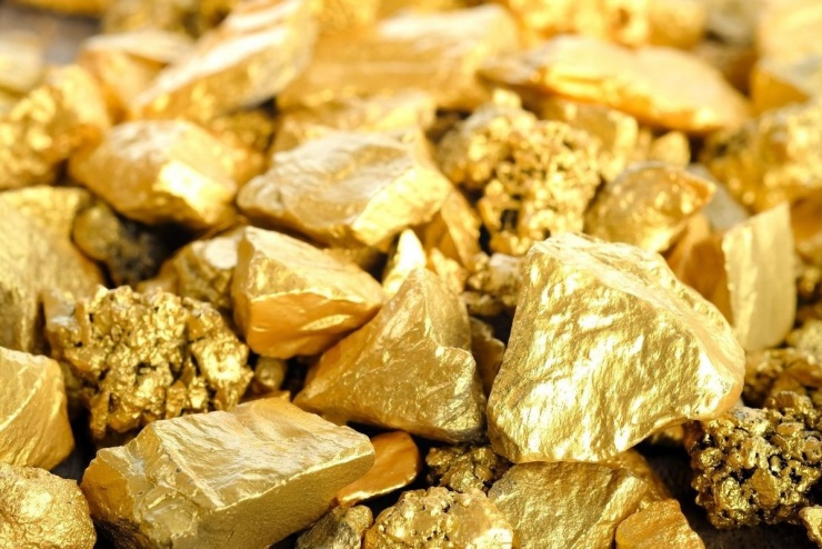 Giá vàng tiến đến mốc 3.700 USD/ounce.