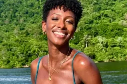 Thời trang - Nữ bác sĩ bỏ thi Hoa hậu Hoàn vũ 2025