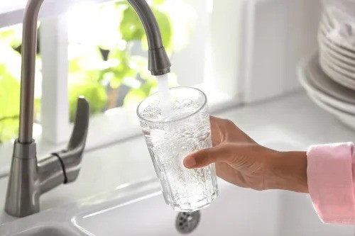 5 thói quen hại thận khủng khiếp nhưng nhiều người mắc phải - 4