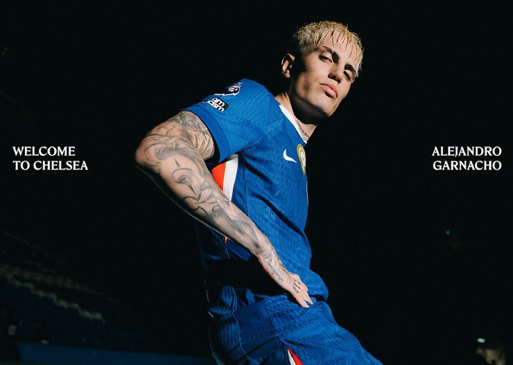 Garnacho sáng cửa đá chính