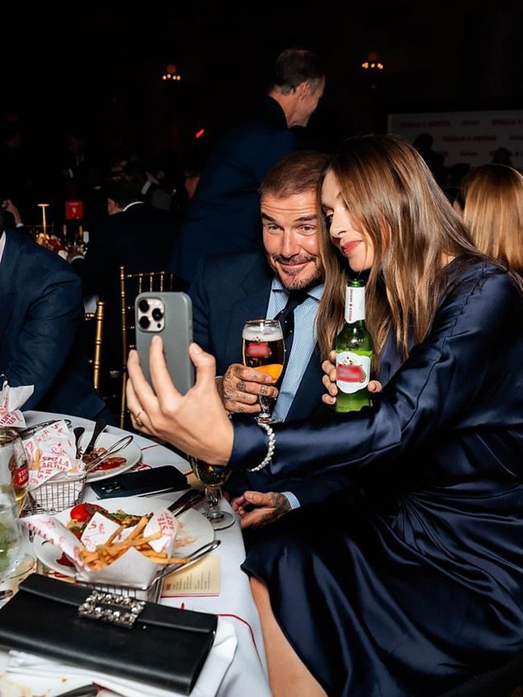Sharapova và Beckham rạng rỡ trong khoảnh khắc selfie