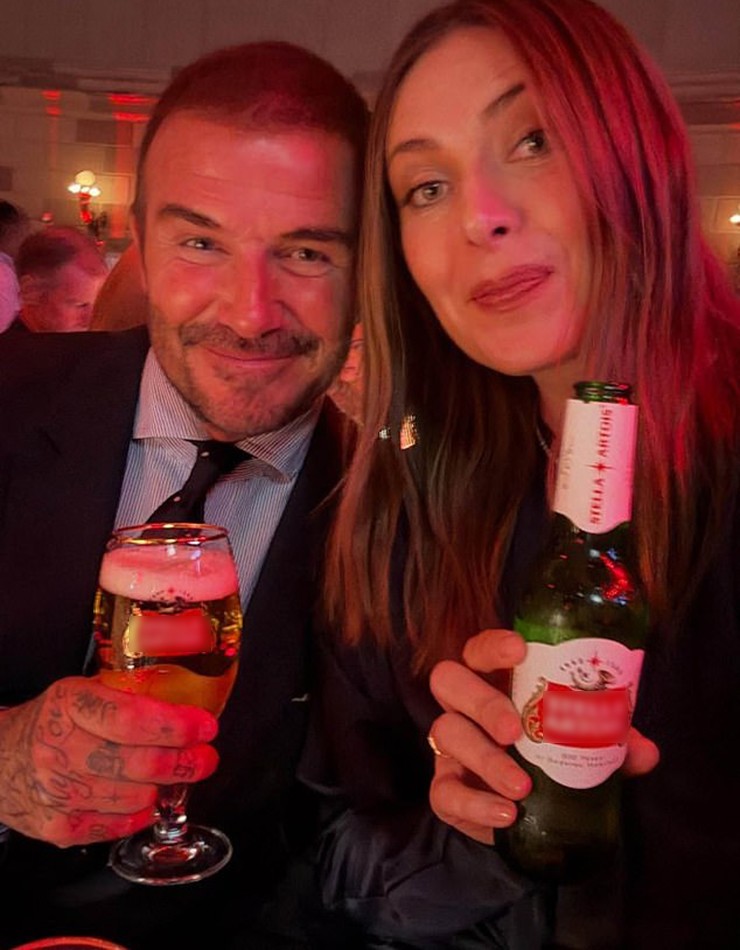 Maria Sharapova xuất hiện khác lạ khi tạo dáng bên David Beckham