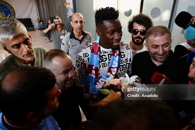 Onana cập bến Trabzonspor 