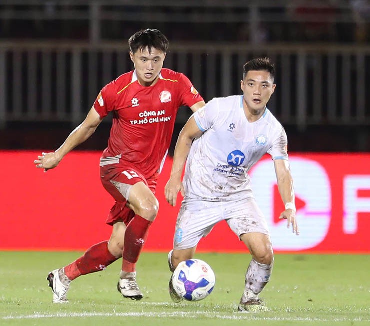 Trực tiếp bóng đá Công an TP.HCM - Nam Định: Nghẹt thở bảo vệ khung thành (Hết giờ) - 4