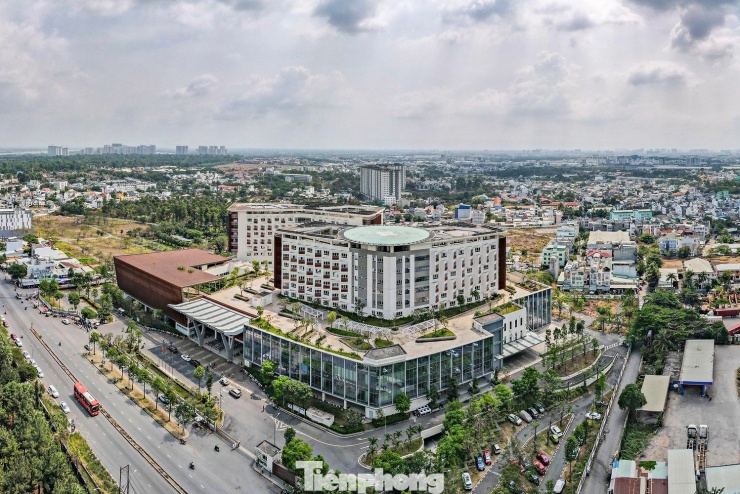 Bệnh viện Ung bướu TPHCM (cơ sở 2). Ảnh: Phạm Nguyễn
