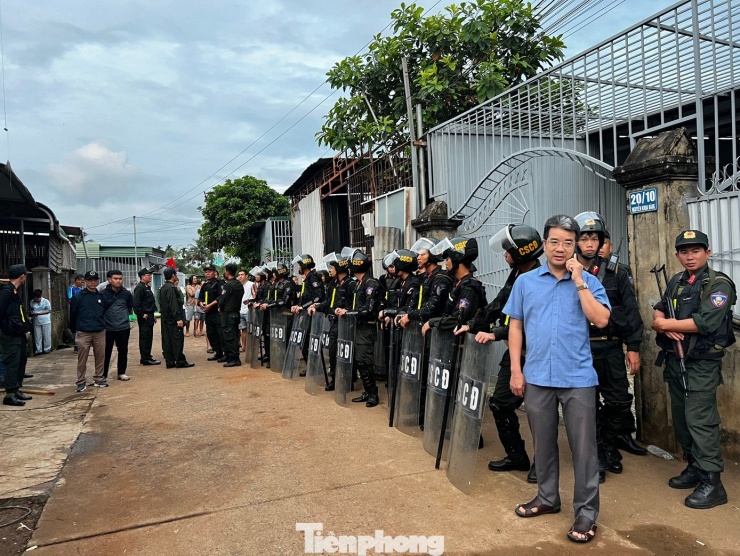 Hiện trường vụ thảm án tại Đắk Lắk khiến 3 người trong gia đình tử vong, một cháu bé bị thương - 1