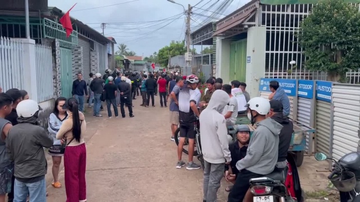 Hiện trường vụ thảm án tại Đắk Lắk khiến 3 người trong gia đình tử vong, một cháu bé bị thương - 8