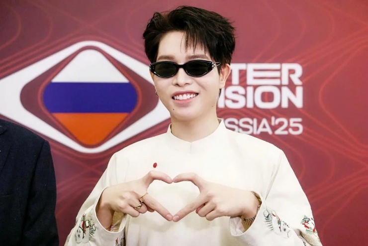 Đức Phúc đại diện Việt Nam tham gia cuộc thi âm nhạc quốc tế.