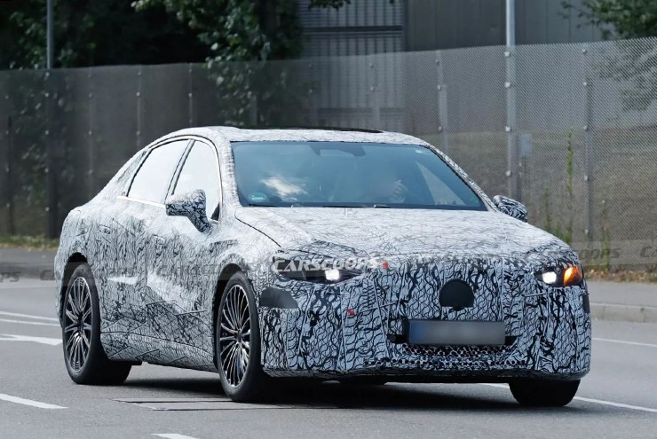 Mercedes-Benz C-class thế hệ mới chạy thử trên đường phố