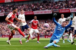 Trực tiếp bóng đá Arsenal - Nottingham Forest: Zubimendi hoàn tất cú đúp (Ngoại hạng Anh) (Hết giờ)
