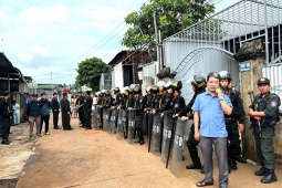 Nóng: Hàng trăm cán bộ, công an truy bắt nghi phạm sát hại 4 người trong đêm