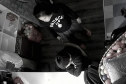 Vụ bé trai viết "Tâm thư kêu cứu" bị mẹ kế bạo hành: Người thân lên tiếng