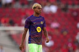 Tin mới nhất bóng đá tối 13/9: Yamal bỏ tập trước trận Barcelona gặp Valencia