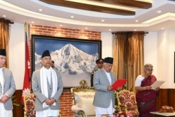 Nepal: Nữ cựu Chánh tòa tối cao 72 tuổi trở thành thủ tướng lâm thời