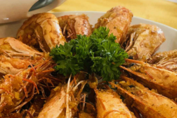 Ba bộ phận của tôm ngon ngọt cũng không nên ăn