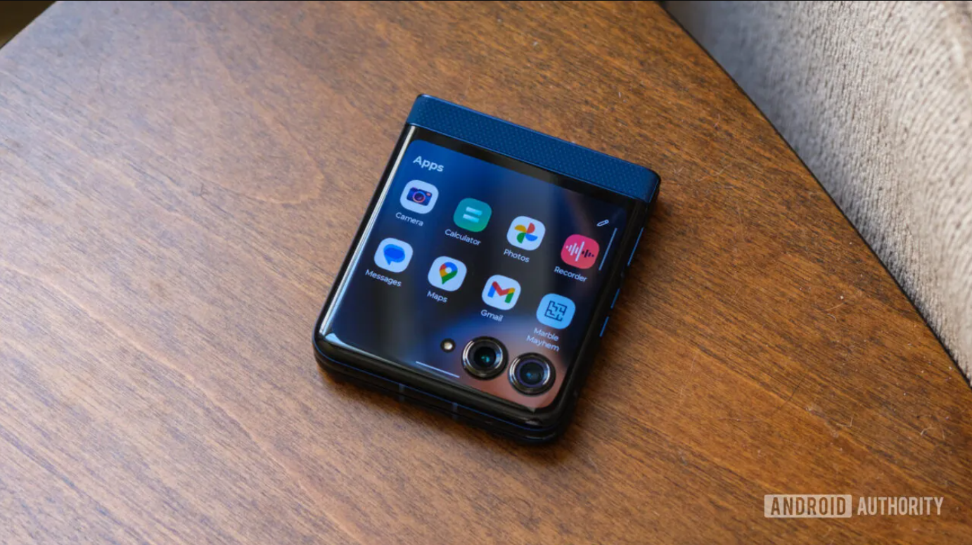 Motorola Razr (2025).