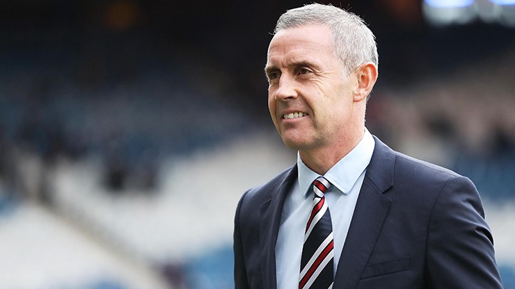 Brighton & Hove Albion bất ngờ thông báo chia tay giám đốc kỹ thuật David Weir