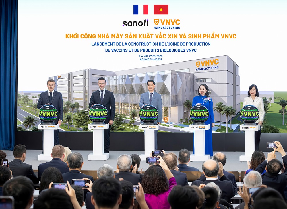 Lễ khởi công Nhà máy Vắc xin và Sinh phẩm VNVC có sự chứng kiến và bấm nút của Tổng thống Pháp Emmanuel Macron trong chuyến thăm và làm việc tại Việt Nam. Ảnh: Hải Nam